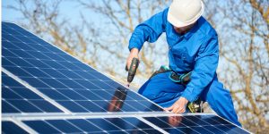 Installation Maintenance Panneaux Solaires Photovoltaïques à Montguers